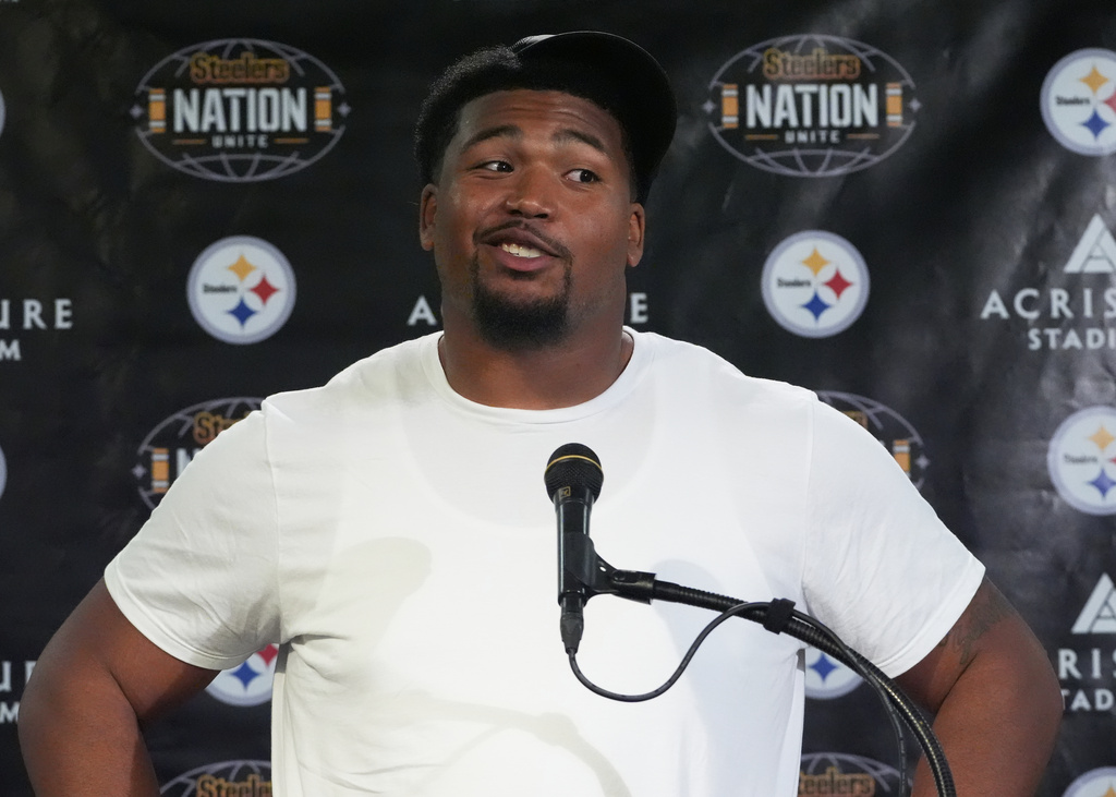 Pittsburgh Steelers defensive tackle Derrick Harmon speaks during a news conference after an NFL football game against the Cincinnati Bengals in Pittsburgh, Sunday, Sept. 27, 2026. (AP Photo/Gene J. Puskar)