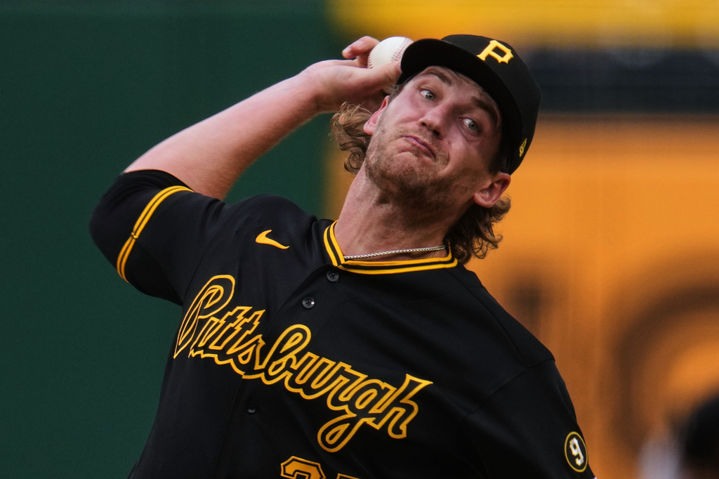 Pittsburgh Pirates pitcher Braxton Ashcraft delivers during the first inning of a baseball game against the Chicago Cubs in Pittsburgh, Tuesday, May 26, 2026. (AP Photo/Gene J. Puskar)