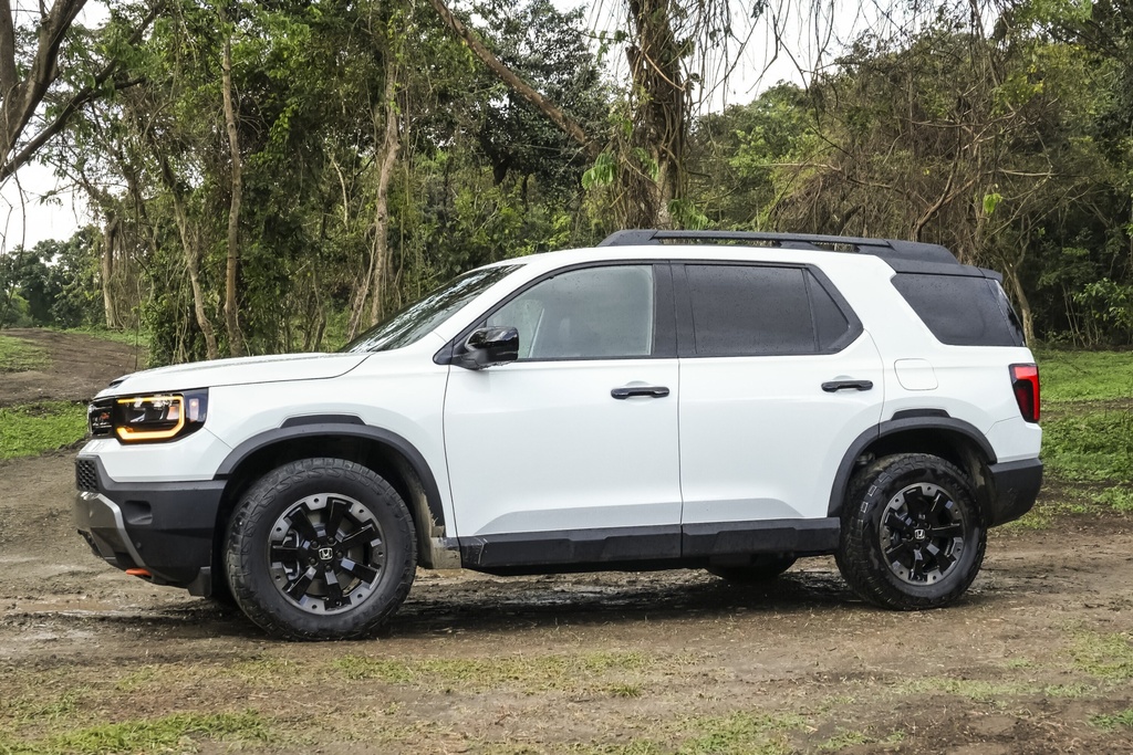 This photo provided by Honda shows the 2026 Passport. The Passport is Honda's midsize SUV that offers an intriguing mix of utility, style and practicality. (Courtesy of American Honda Motor Co. via AP)