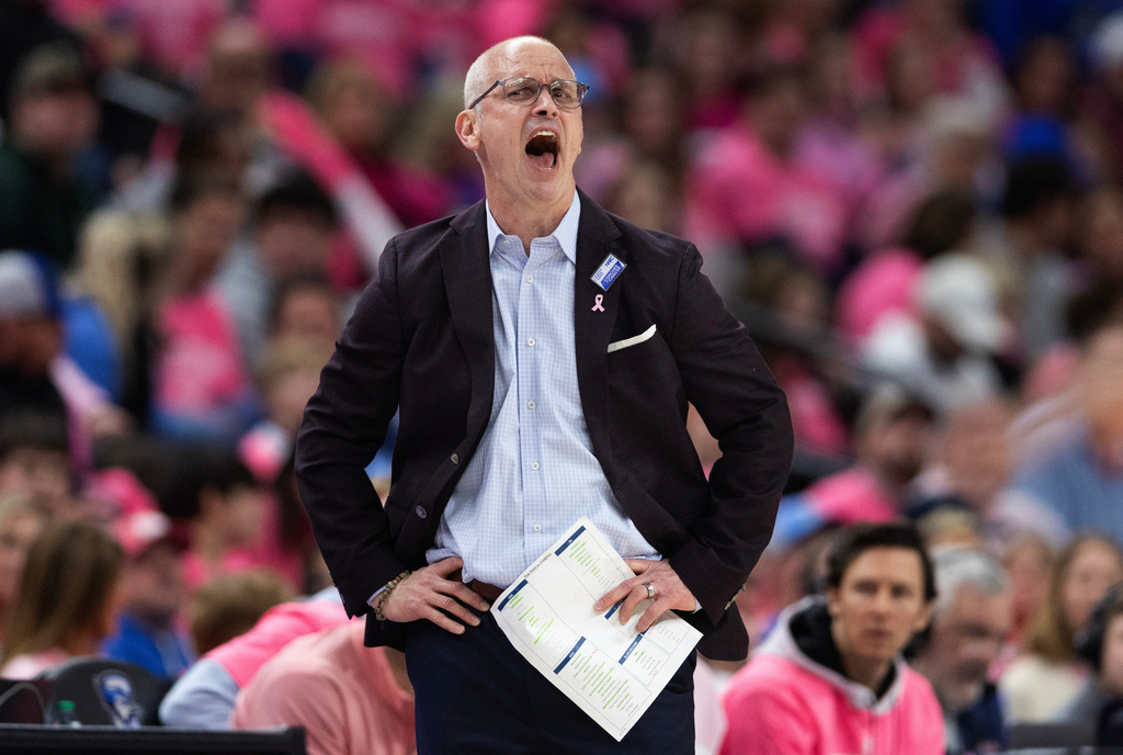 UConn head coach Dan Hurley yells to his team as they play against Creighton during the second half of an NCAA college basketball game Saturday, Jan. 31, 2026, in Omaha, Neb. (AP Photo/Rebecca S. Gratz)