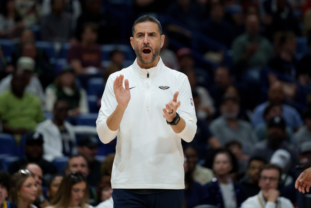 New Orleans Pelicans interim head coach James Borrego reacts during the first half of an NBA basketball game against the Chicago Bulls in New Orleans, Monday, Nov. 24, 2025. (AP Photo/Matthew Hinton)