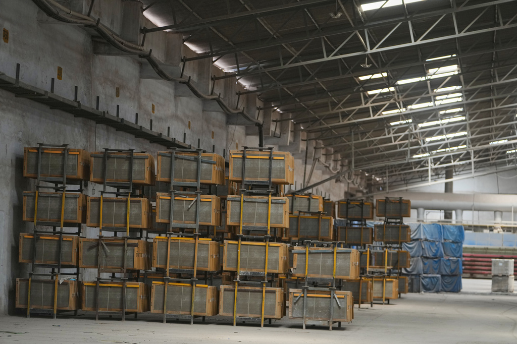 A ceramics factory lies deserted upon closure following fuel shortage in Morbi in the Indian state of Gujarat, Wednesday, April 8, 2026. (AP Photo/Ajit Solanki)