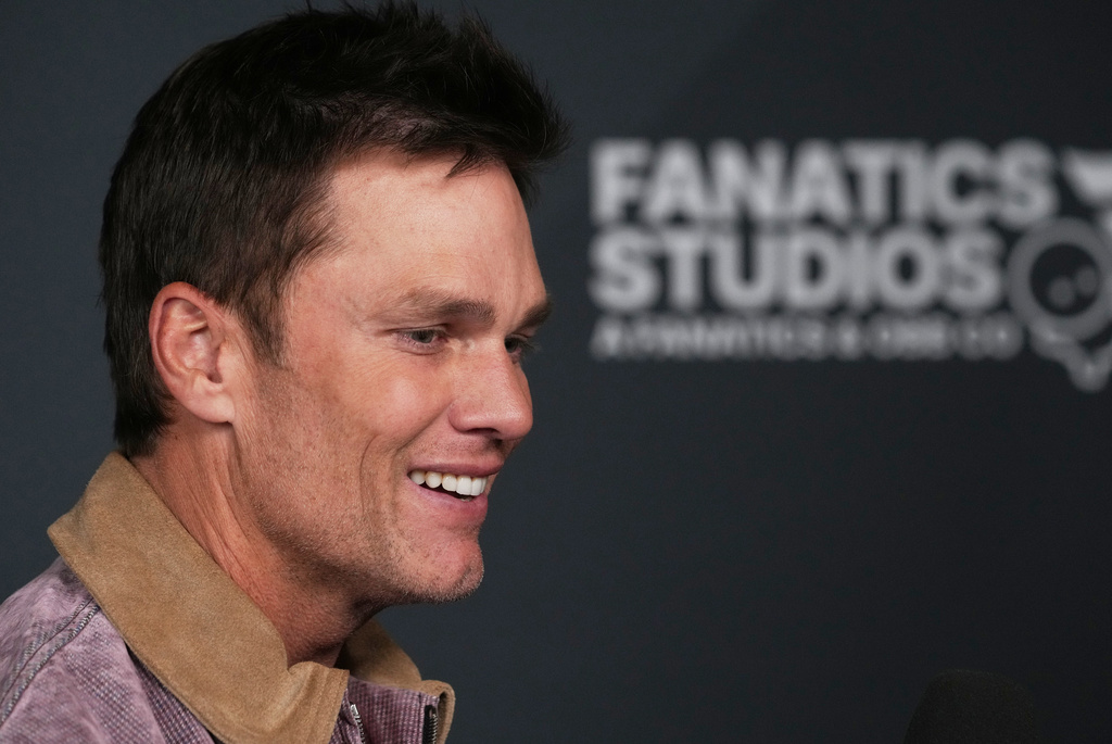 Tom Brady arrives at the launch party for Fanatics Studio, a global studio for sports entertainment, on Tuesday, Jan. 13, 2026, at the Intuit Dome in Inglewood, Calif. (AP Photo/Chris Pizzello)