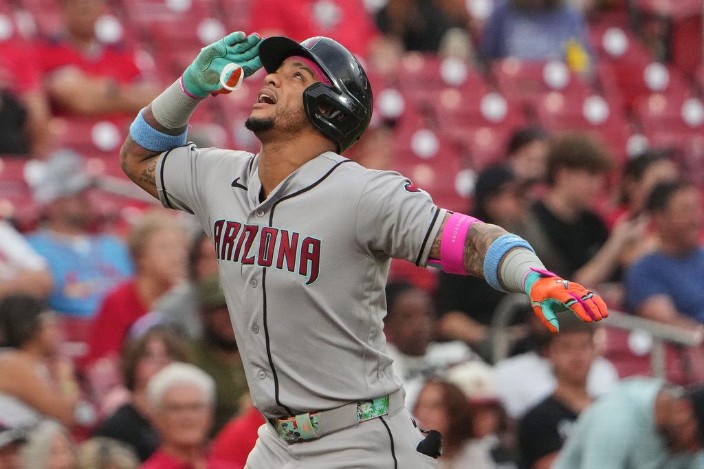 Arizona Diamondbacks' Ketel Marte rounds the bases after hitting a solo home run during the fourth inning of a baseball game against the St. Louis Cardinals Wednesday, June 24, 2026, in St. Louis. (AP Photo/Jeff Roberson)