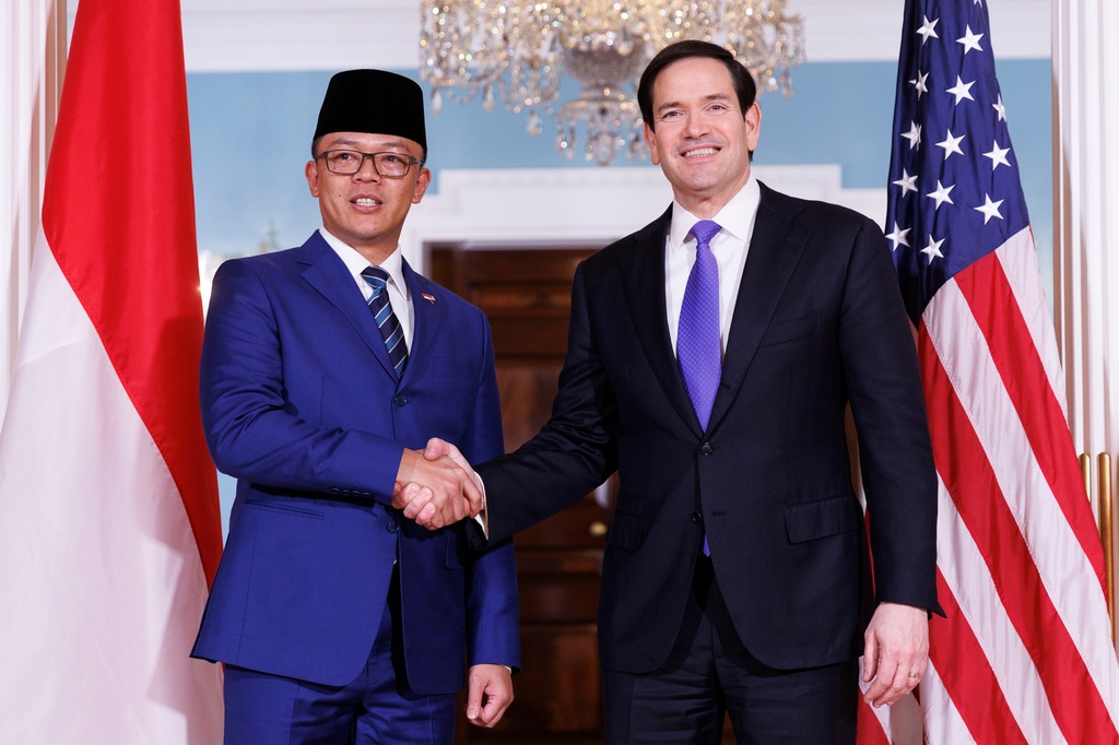 U.S. Secretary of State Marco Rubio meets with Indonesia's Foreign Minister Sugiono at the U.S. Department of State Thursday, Feb. 19, 2026, in Washington. (AP Photo/Tom Brenner)