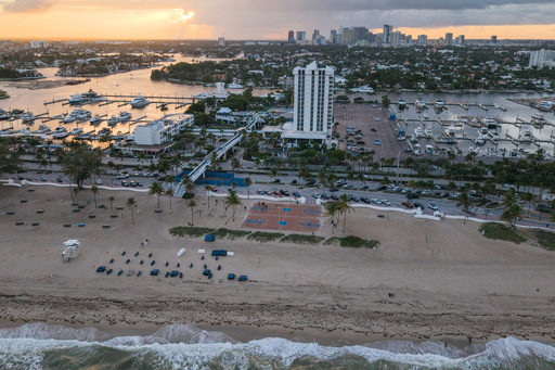 In this aerial view basketball courts are seen at Fort Lauderdale Beach Park, the site of proposed pickleball courts as part of a new luxury development, Oct. 8, 2025, in Fort Lauderdale, Fla. (AP Photo/Daniel Kozin) In this aerial view basketball courts are seen at Fort Lauderdale Beach Park, the site of proposed pickleball courts as part of a new luxury development, Oct. 8, 2025, in Fort Lauderdale, Fla. (AP Photo/Daniel Kozin)