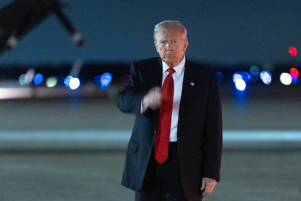 President Donald Trump arrives at Joint Base Andrews, Md., on Air Force One, from a weekend trip to his Mar-a-Lago estate in Palm Beach, Fla., Sunday, Nov. 2, 2025. (AP Photo/Manuel Balce Ceneta)