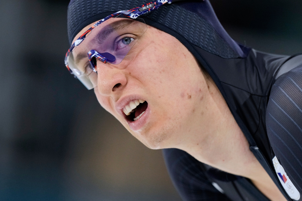 Metodej Jilek of Czechia catches his breath after competing in the men's 10,000 meters speedskating race at the 2026 Winter Olympics, in Milan, Italy, Friday, Feb. 13, 2026. (AP Photo/Luca Bruno)