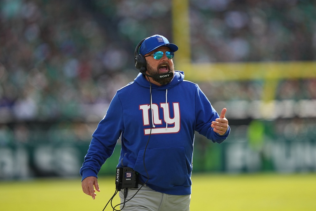 New York Giants head coach Brian Daboll shouts during the first half of an NFL football game against the Philadelphia Eagles on Sunday, Oct. 26, 2025, in Philadelphia. (AP Photo/Matt Rourke)