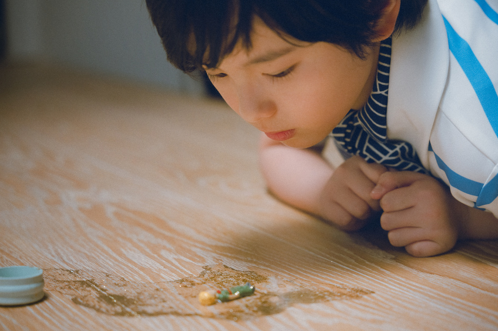 This image released by Neon shows Rimu Kuwaki in a scene from "Sheep in the Box," a film by Hirokazu Kore-eda. (Neon via AP)