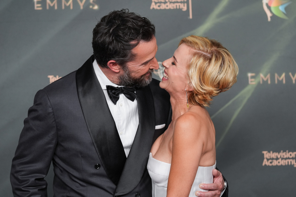 Noah Wyle, left, and Sara Wells pose in the press room during night two of the Creative Arts Emmy Awards on Sunday, Sept. 6, 2026, in Los Angeles. (AP Photo/Chris Pizzello)