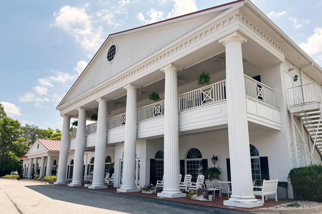 Claudia Sanders Dinner House, which was owned by KFC founder Harland Sanders, is seen Wednesday, July 22, 2026, in Shelbyville, Ky. (AP Photo/Dylan Lovan)