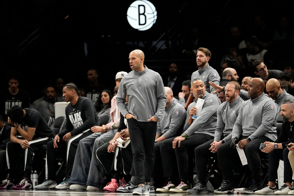 Brooklyn Nets head coach Jordi Fernandez looks on during the first half of an NBA basketball game against the Chicago Bulls, Monday, Feb. 9, 2026, in New York. (AP Photo/Yuki Iwamura)