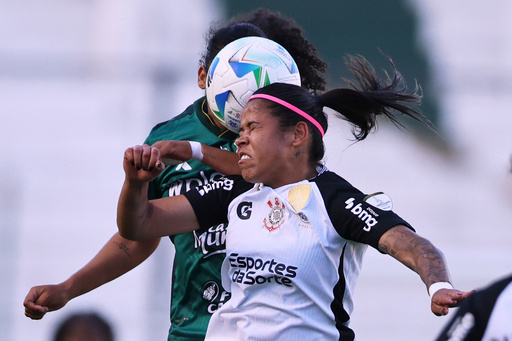 Victoria Albuquerque, right, of Brazil's Corinthians and Zharick Montoya of Colombia's Deportivo Cali go for a header during the Women’s Copa Libertadores final soccer match in Buenos Aires, Argentina, Saturday, Oct. 18, 2025. (AP Photo/Luciano Gonzalez) Victoria Albuquerque, right, of Brazil's Corinthians and Zharick Montoya of Colombia's Deportivo Cali go for a header during the Women’s Copa Libertadores final soccer match in Buenos Aires, Argentina, Saturday, Oct. 18, 2025. (AP Photo/Luciano Gonzalez)
