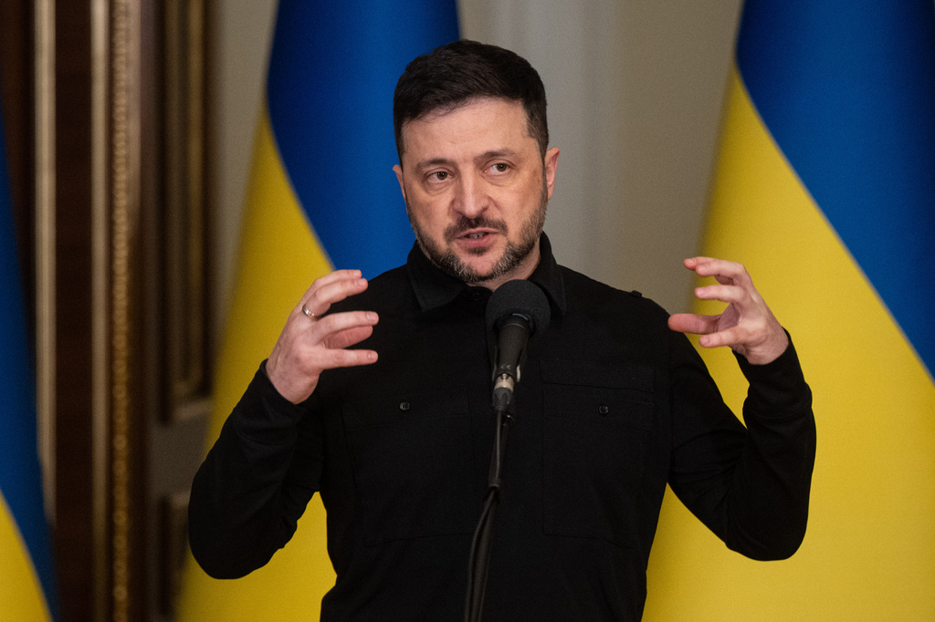 Ukraine's President Volodymyr Zelenskyy speaks during a briefing in Kyiv, Ukraine, Saturday, Jan. 3, 2026. (AP Photo/Danylo Antoniuk)