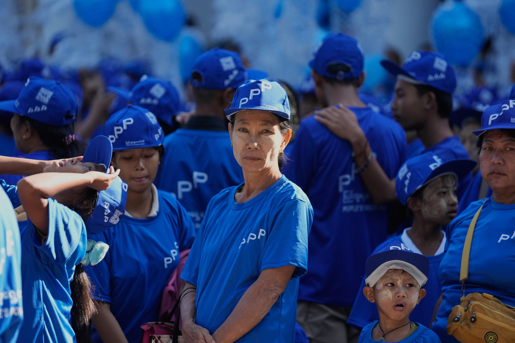 Supporters of the People's Pioneer Party (PPP) attend an election campaign Thursday, Dec. 25, 2025, in Yangon, Myanmar. (AP Photo/Thein Zaw)