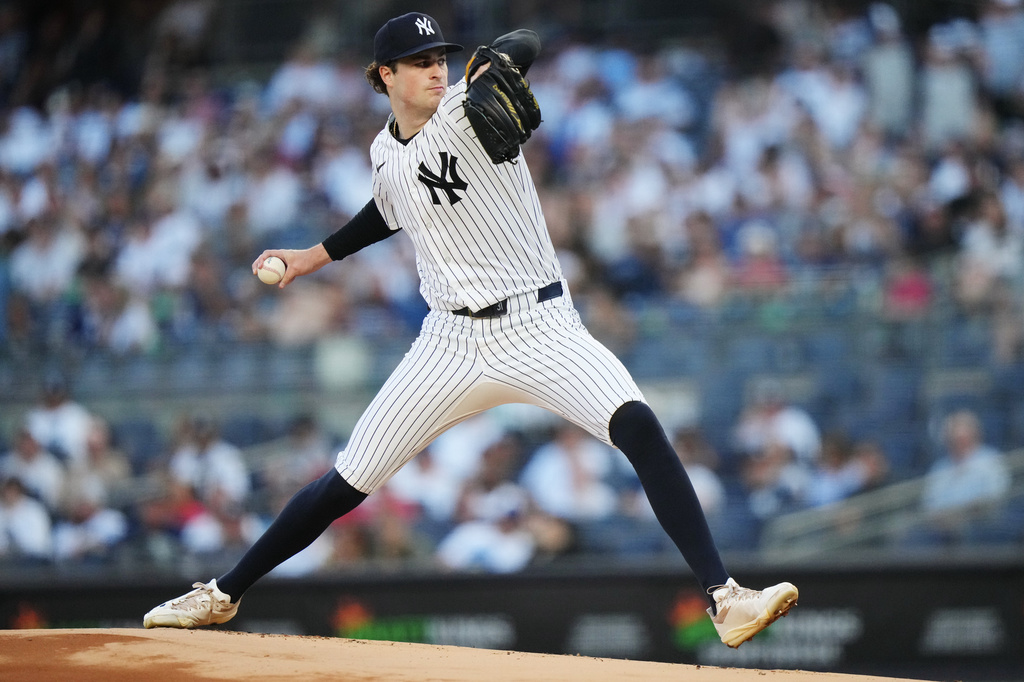 New York Yankees' Cam Schlittler pitches during the first inning of a baseball game against the St. Louis Cardinals Monday, Aug. 3, 2026, in New York. (AP Photo/Frank Franklin II)