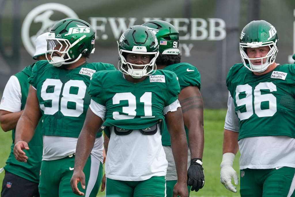 New York Jets' David Bailey (31) participates during a joint practice with the Tampa Bay Buccaneers at an NFL football training camp in Florham Park, N.J., Tuesday, Aug. 11, 2026. (AP Photo/Seth Wenig)
