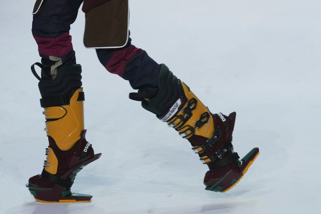 A model wears a creation as part of the Dsquared2 Fall/Winter 2026-2027 Men's collection presented in Milan, Italy, Friday, Jan. 16, 2026. (AP Photo/Antonio Calanni)