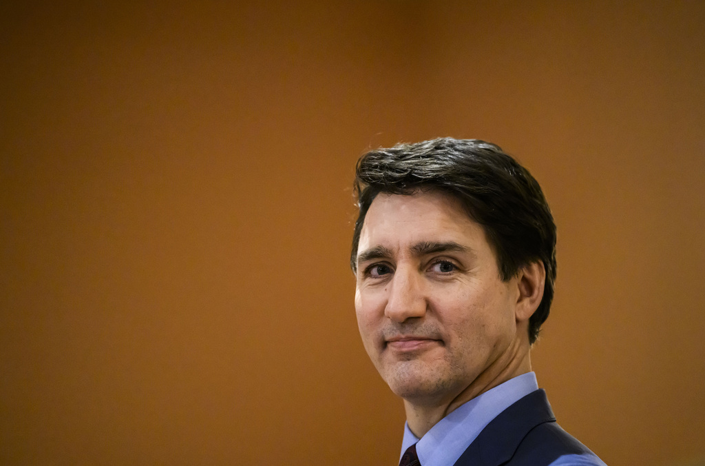 Canada's Trudeau to shuffle his Cabinet amid resignation calls and ...