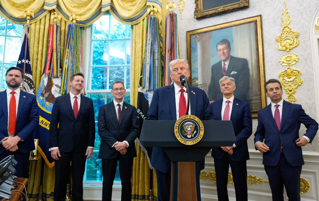 President Donald Trump speaks in the Oval Office of the White House, Tuesday, Sept. 30, 2025, in Washington. (AP Photo/Alex Brandon)
