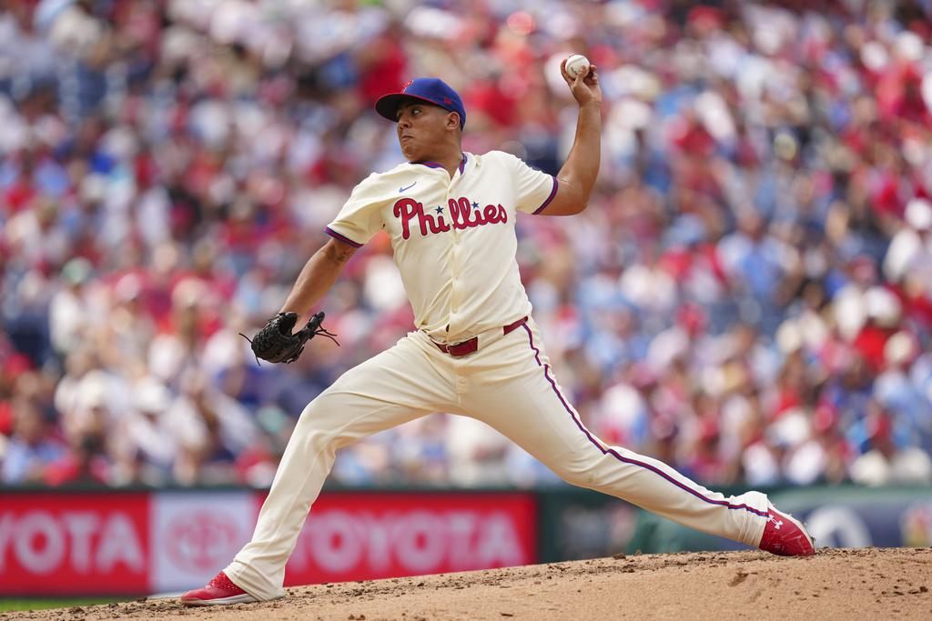 Philadelphia Phillies pitcher Ranger Suárez throws the ball during the fourth inning of a baseball game against the Washington Nationals, Sunday, Aug. 24, 2025, in Philadelphia. (AP Photo/Derik Hamilton)