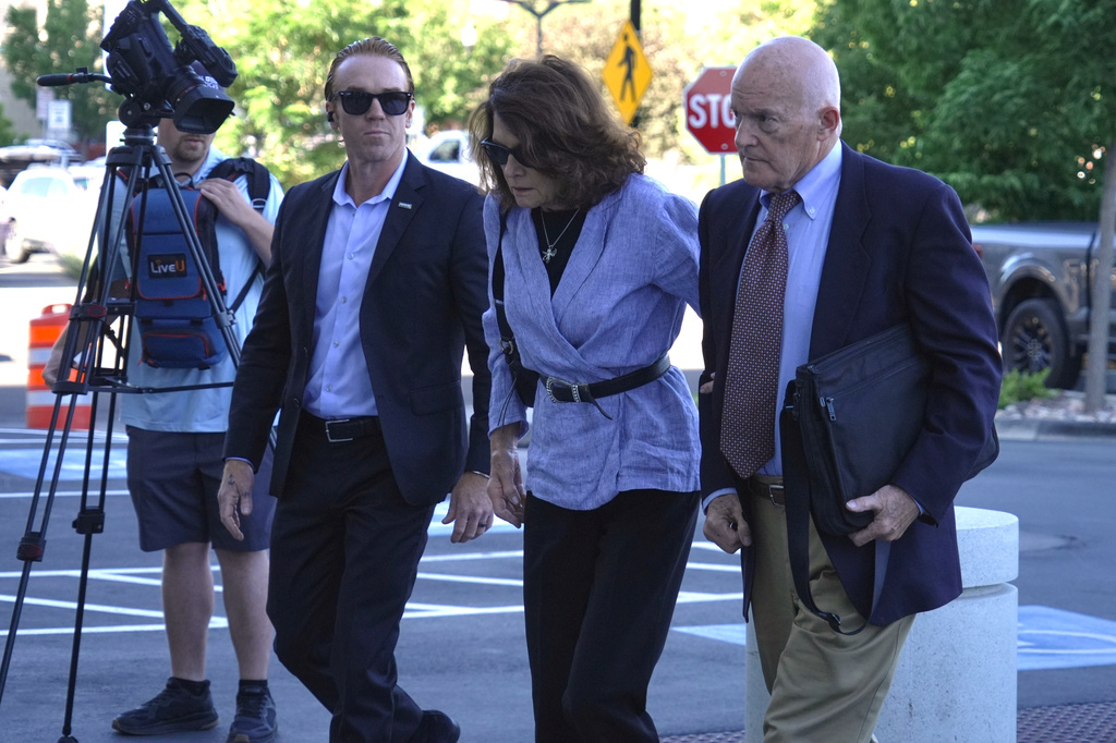 Charlie Kirk's parents, Kathryn, and Robert Kirk, right, arrive at the Fourth District Courthouse in Provo, Utah, for a hearing for Tyler Robinson, accused in the fatal shooting of Charlie Kirk, Thursday, July 9, 2026 (AP Photo/Ty ONeil)