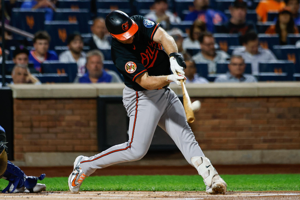Baltimore Orioles Pete Alonso hits a solo home run during the first inning of a baseball game against the New York Mets, Wednesday, Sept. 16, 2026, in New York. (AP Photo/Eduardo Munoz Alvarez)