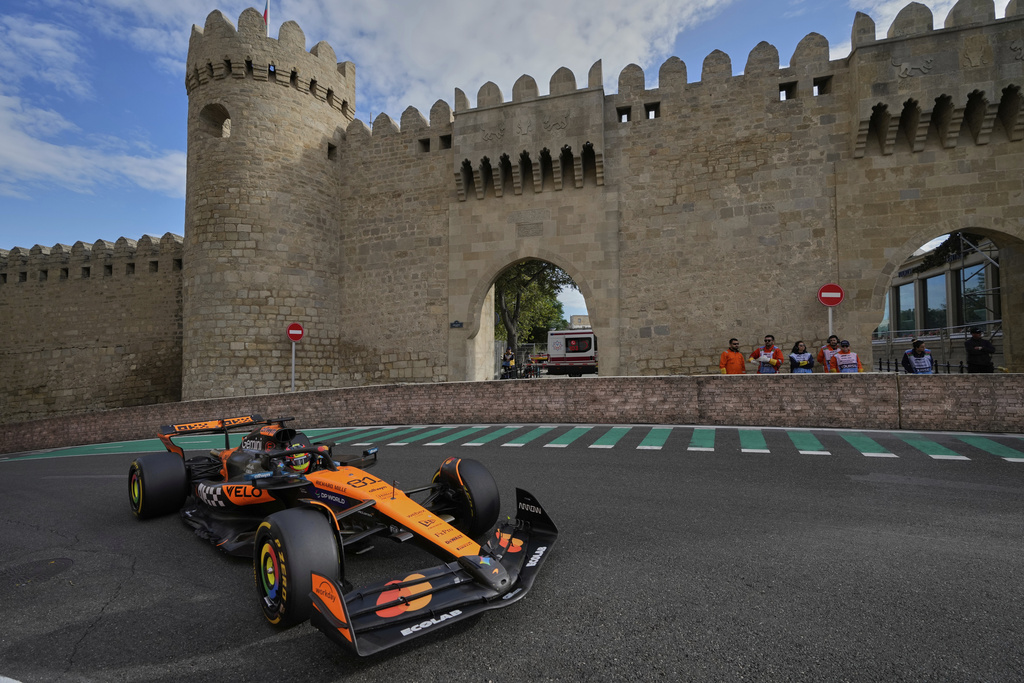McLaren driver Oscar Piastri of Australia in action during the qualifying for the Azerbaijan Formula One Grand Prix in Baku, Azerbaijan, Saturday, Sept. 20, 2025. (AP Photo/Darko Bandic)