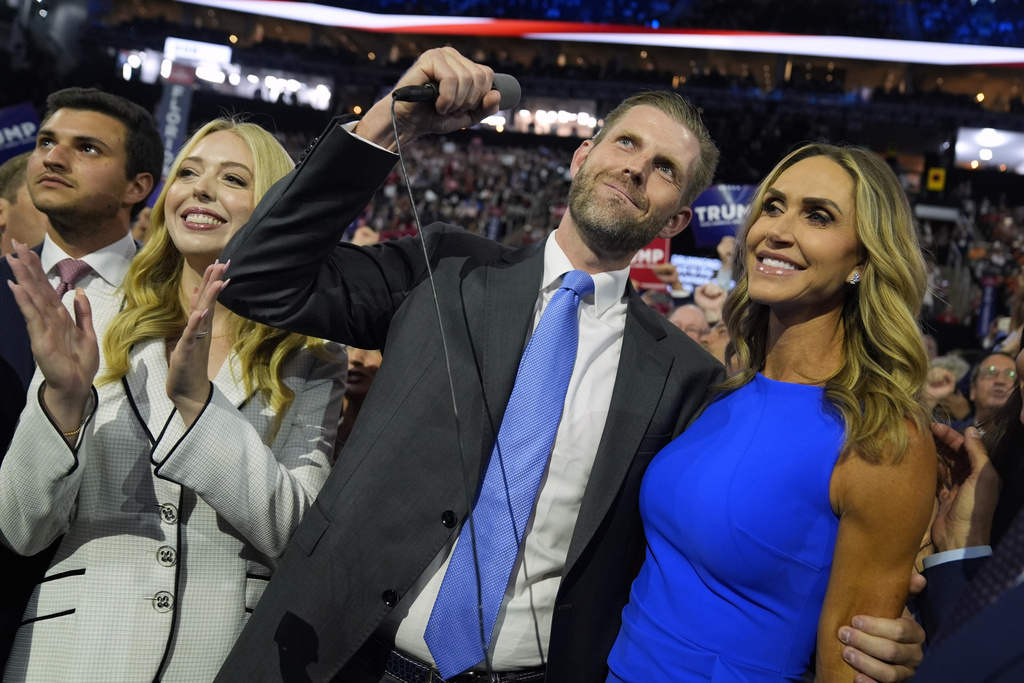 Cheering GOP delegates nominate Trump for president as he announces ...