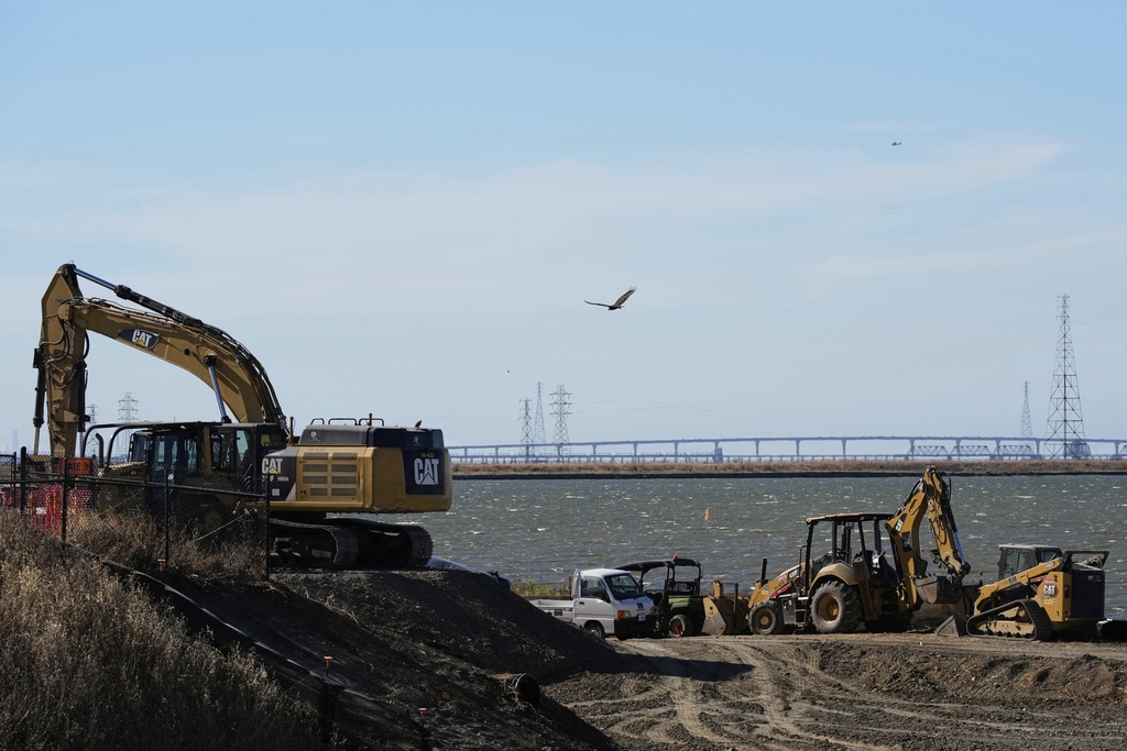 The Pond A2W site for the South Bay Salt Pond Restoration Project is photographed Thursday, Aug. 7, 2025, in Mountain View, Calif. (AP Photo/Godofredo A. Vásquez)