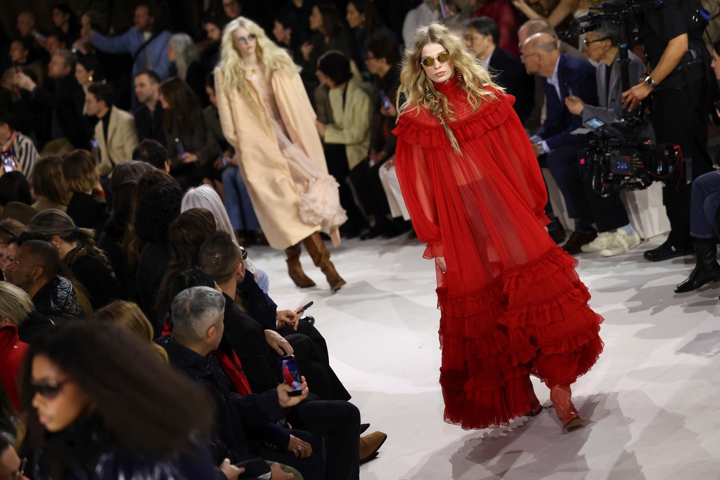 A model wears a creation from the Chloe Fall/Winter 2026-2027 Women's collection presented in Paris, Thursday, March 5, 2026. (AP Photo/Tom Nicholson)
