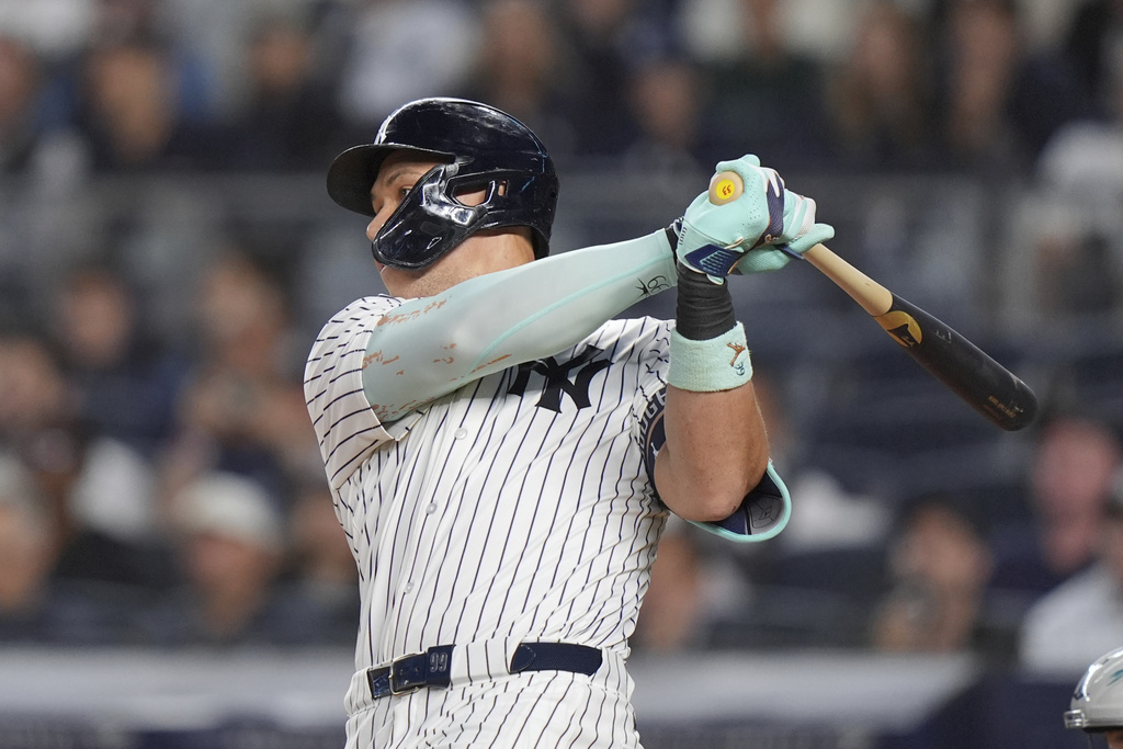 New York Yankees' Aaron Judge hits a home run during the first inning of a baseball game against the Detroit Tigers Tuesday, Sept. 9, 2025, in New York. (AP Photo/Frank Franklin II)