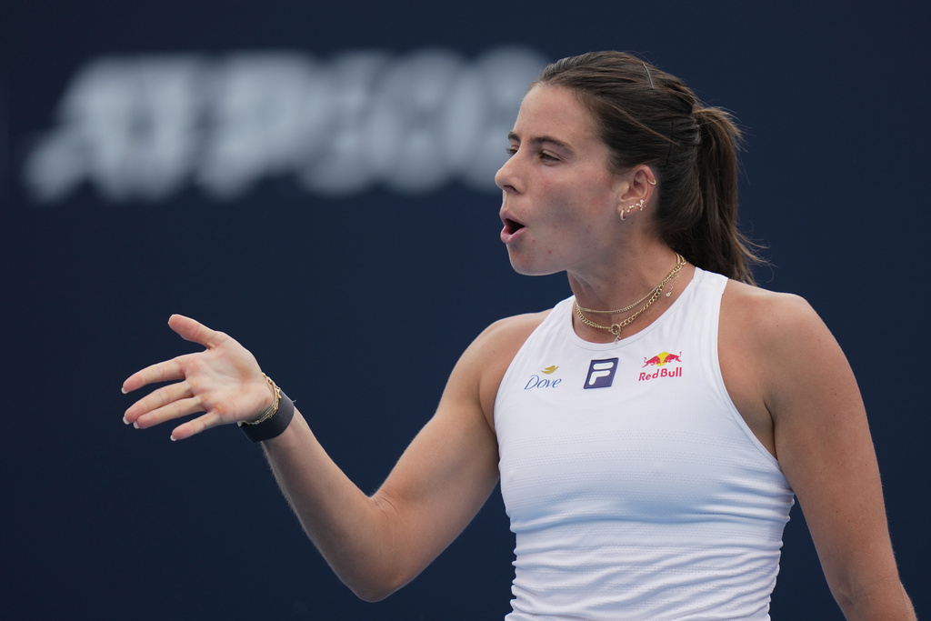 Emma Navarro, of the United States reacts as she plays against Elena-Gabriela Ruse, of Romania during the women's singles match for the China Open tennis tournament, at the National Tennis Center, in Beijing, Saturday, Sept. 27, 2025. (AP Photo/Andy Wong)