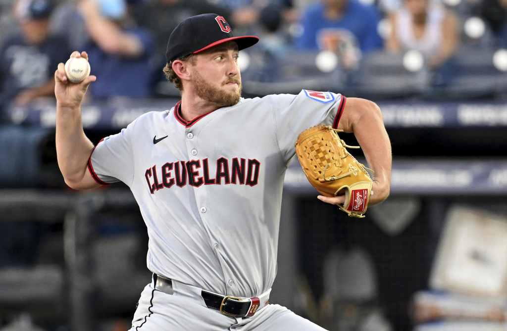 Cleveland Guardians pitcher Tanner Bibee throws during the first inning of a baseball game against the Tampa Bay Rays, Saturday, Sept. 6, 2025, in Tampa, Fla. (AP Photo/Jason Behnken)