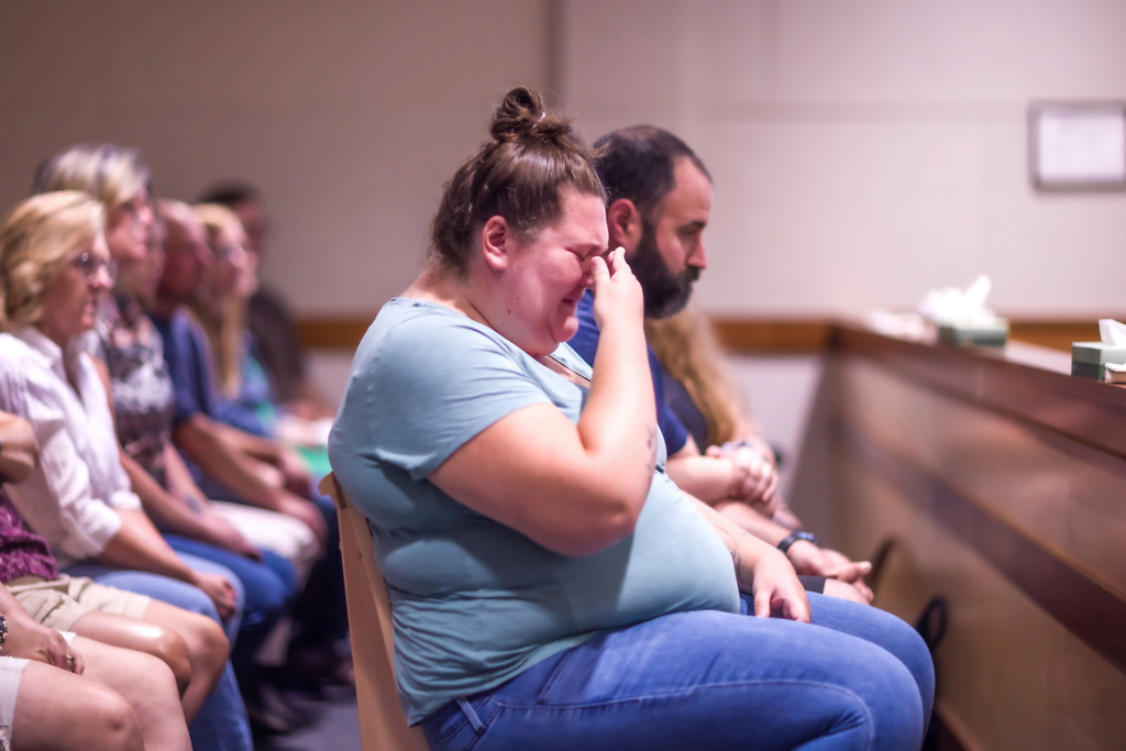 FILE - Savana Hammond, reacts as Eric Sweeney, accused of killing his sister-in-law and two young nephews when he was 16 pleaded guilty to second-degree murder charges, Aug. 15, 2025 at Merrimack County Superior Court in Concord, N.H. (Geoff Forester/ Concord Monitor via AP, Pool, File)