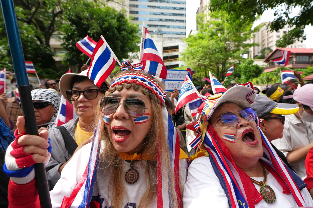 Protesters gather for a demonstration demanding an end to alleged land-grabbing by foreigners, in front of Israeli Embassy in Bangkok, Thailand, Thursday, Sept. 10, 2026. (AP Photo/Sakchai Lalit)
