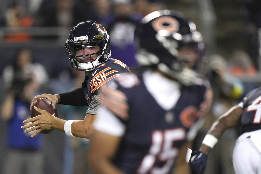 Chicago Bears quarterback Caleb Williams throws during the second half of an NFL football game against the Minnesota Vikings Monday, Sept. 8, 2025, in Chicago. (AP Photo/Nam Y. Huh)