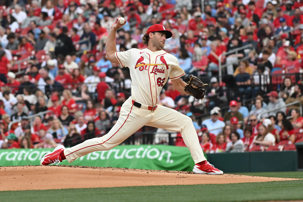 St. Louis Cardinals pitcher Kyle Leahy delivers in the during the second inning of a baseball game against the Boston Red Sox, Saturday, April 11, 2026, in St. Louis. (AP Photo/Michael Thomas)