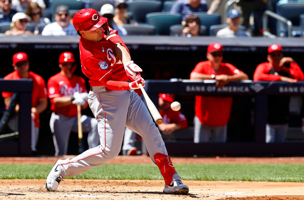 Cincinnati Reds' Sal Stewart hits an RBI double during the third inning of a baseball game against the New York Yankees, Saturday, June 20, 2026, in New York. (AP Photo/Noah K. Murray)