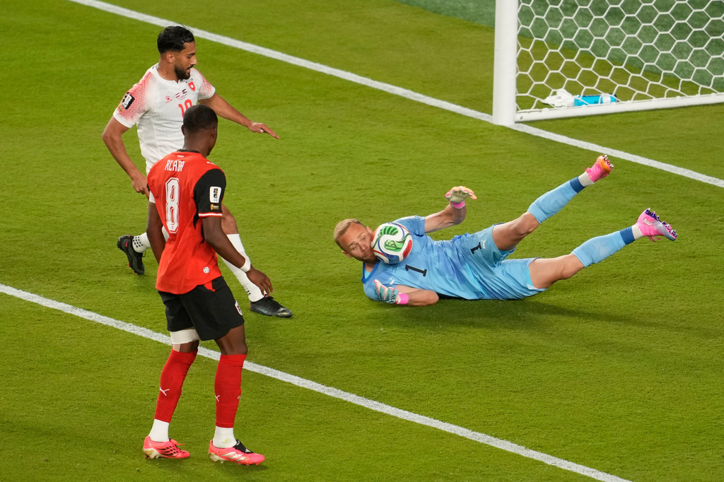 Austria goalkeeper Alexander Schlager catches the ball during the World Cup Group J soccer match against Jordan in Santa Clara, Calif., near San Francisco, Tuesday, June 16, 2026. (AP Photo/Jeff Chiu)
