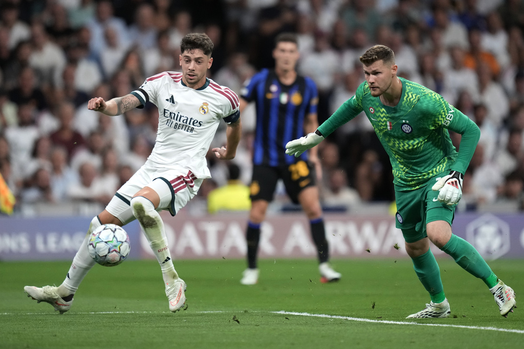 Real Madrid's Federico Valverde scores his side's second goal during a Champions League soccer match between Real Madrid and Inter Milan in Madrid, Spain, Tuesday, Sept. 8, 2026. (AP Photo/Bernat Armangue)
