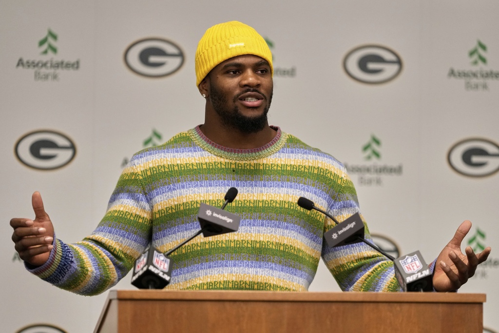 Green Bay Packers Micah Parsons speaks at his introductory news conference Friday, Aug. 29, 2025, in Green Bay, Wis. (AP Photo/Morry Gash)