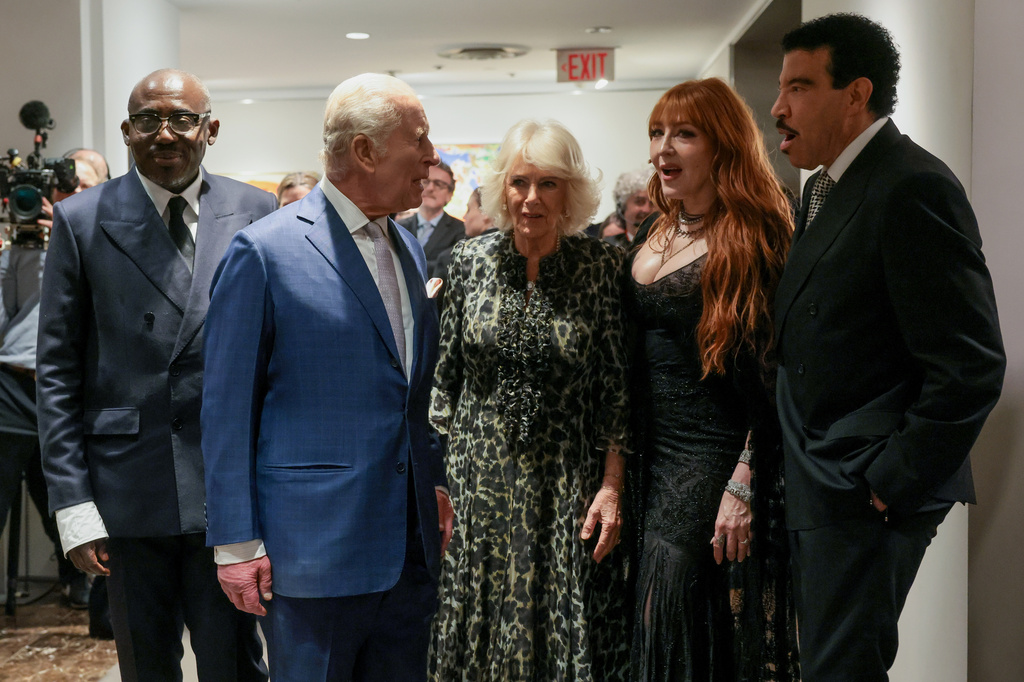 Edward Enninful, from left, Britain's King Charles III, Queen Camilla, Charlotte Tilbury and Lionel Richie attend a cultural reception Wednesday, April 29, 2026, in New York. (Spencer Platt/Pool via AP)