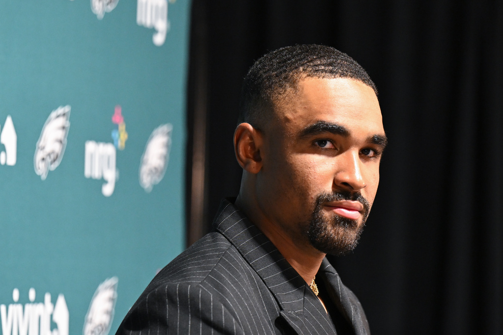 Philadelphia Eagles quarterback Jalen Hurts speaks during a news conference after an NFL football game against the Tampa Bay Buccaneers, Sunday, Sept. 28, 2025, in Tampa, Fla. (AP Photo/Jason Behnken)