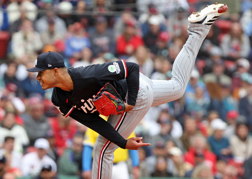 Minesota Twins starting pitcher Taj Bradley throws during the first inning of a baseball game against the Boston Red Sox, Saturday, May 23, 2026, in Boston. (AP Photo/Jim Davis)