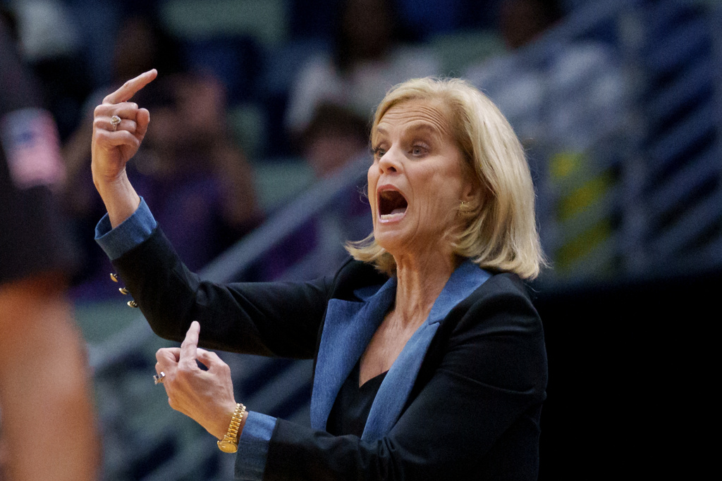 LSU head coach Kim Mulkey reacts during the first half of an NCAA college basketball game against Louisiana Tech, Saturday, Dec. 13, 2025, in New Orleans. (AP Photo/Matthew Hinton)
