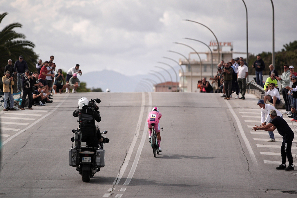 Portugal's Afonso Oliveira Eulalio competes during the 10th stage of the Giro d'Italia cycling race from Viareggio to Massa, Italy, Tuesday May 19, 2026. (Marco Alpozzi/LaPresse via AP)