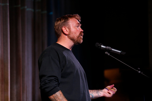 Democratic Maine Senate candidate Graham Platner speaks at a town hall in Ogunquit, Maine, Wednesday, Oct. 22, 2025. (AP Photo/Caleb Jones) Democratic Maine Senate candidate Graham Platner speaks at a town hall in Ogunquit, Maine, Wednesday, Oct. 22, 2025. (AP Photo/Caleb Jones)