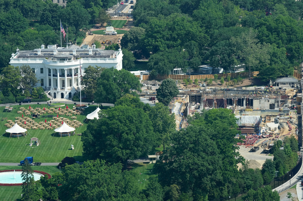Work continues on the construction of the ballroom at the White House, Tuesday, May 19, 2026, in Washington, where the East Wing once stood. (AP Photo/Alex Brandon)